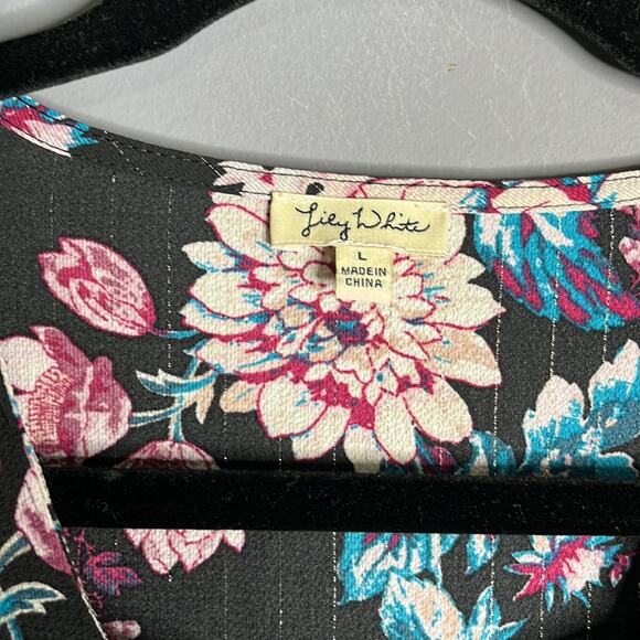 Lily White Black and Purple Floral Flowy Sleeve Blouse Size Large - Picture 2 of 9